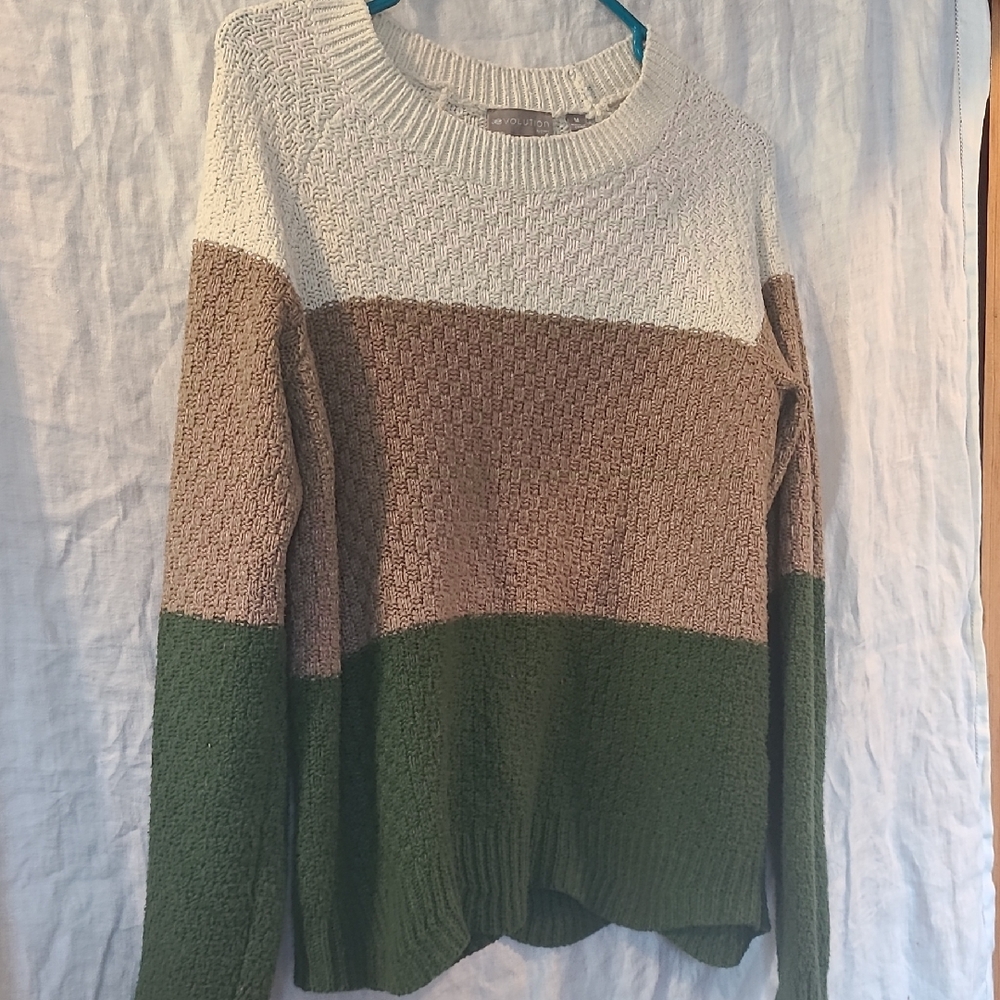 Tan and White Crew Neck Sweater with Textured Knit
